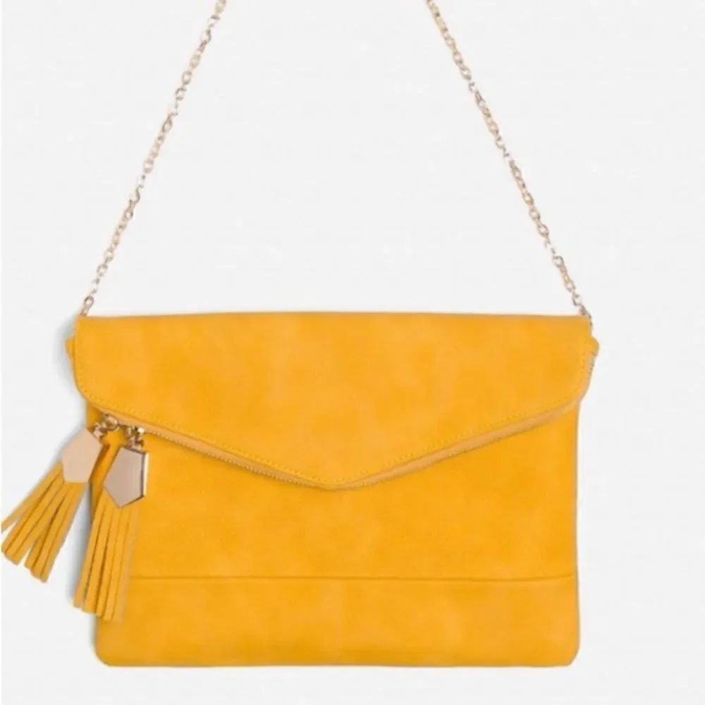 NALA TASSEL ZIP Clutch - Picture 9 of 9